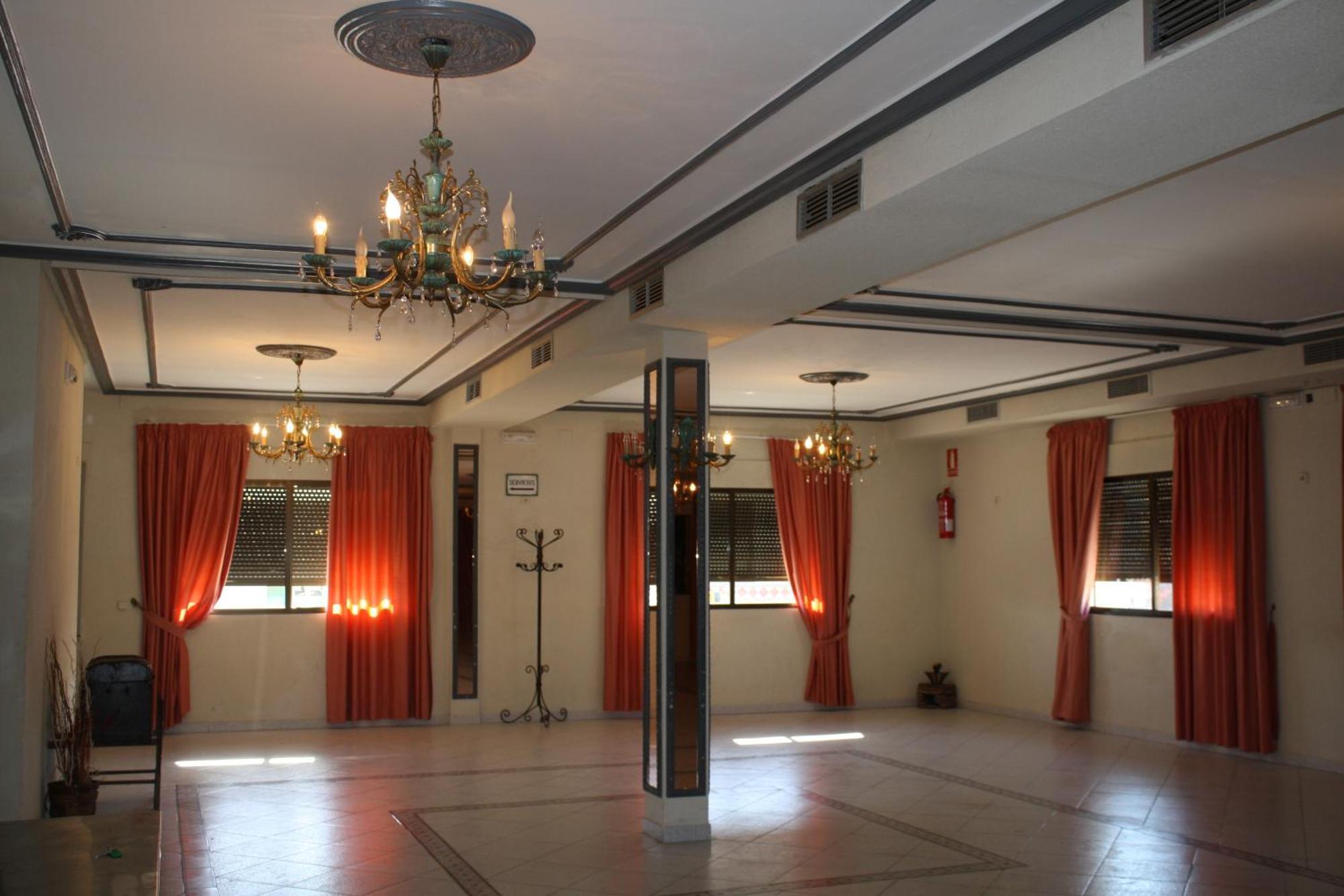 Hotel Carvajal Торрехон-ель-Рубіо Екстер'єр фото