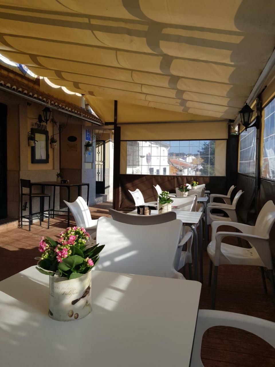 Hotel Carvajal Торрехон-ель-Рубіо Екстер'єр фото